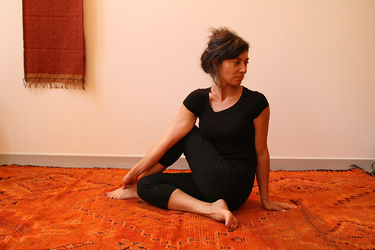 ardha-mtysendrasana.jpg