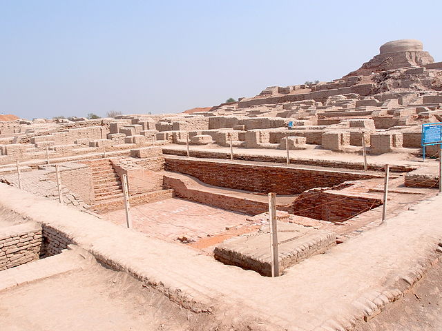 Mohenjo-daro-640px.jpg